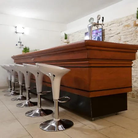 Funcic 1 App * פולה